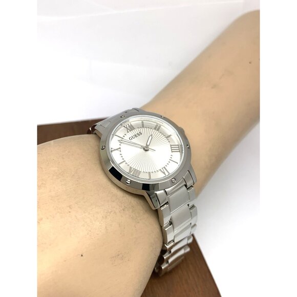 Guess Women\'s Watch GW0404L1 Quartz Silver Dial Stainless Steel 34mm main image 13